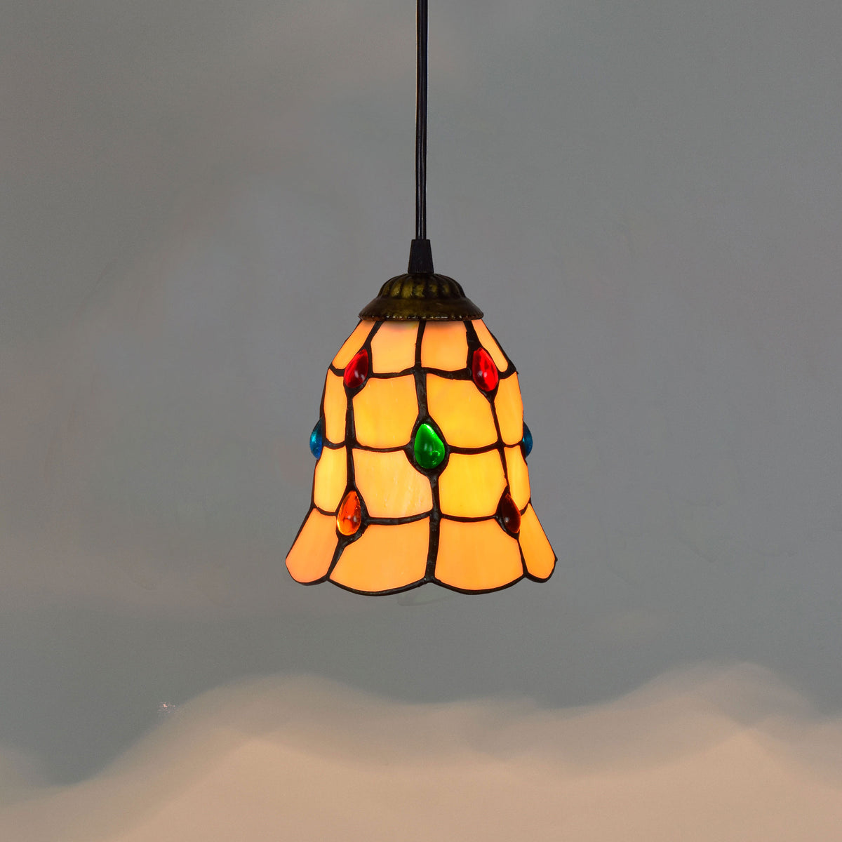 PEN-004-033_colored-beads-chandelier_05.jpg
