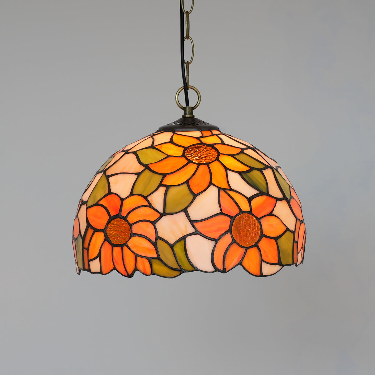 PEN-005-012_sunflower-chandelier_04.jpg