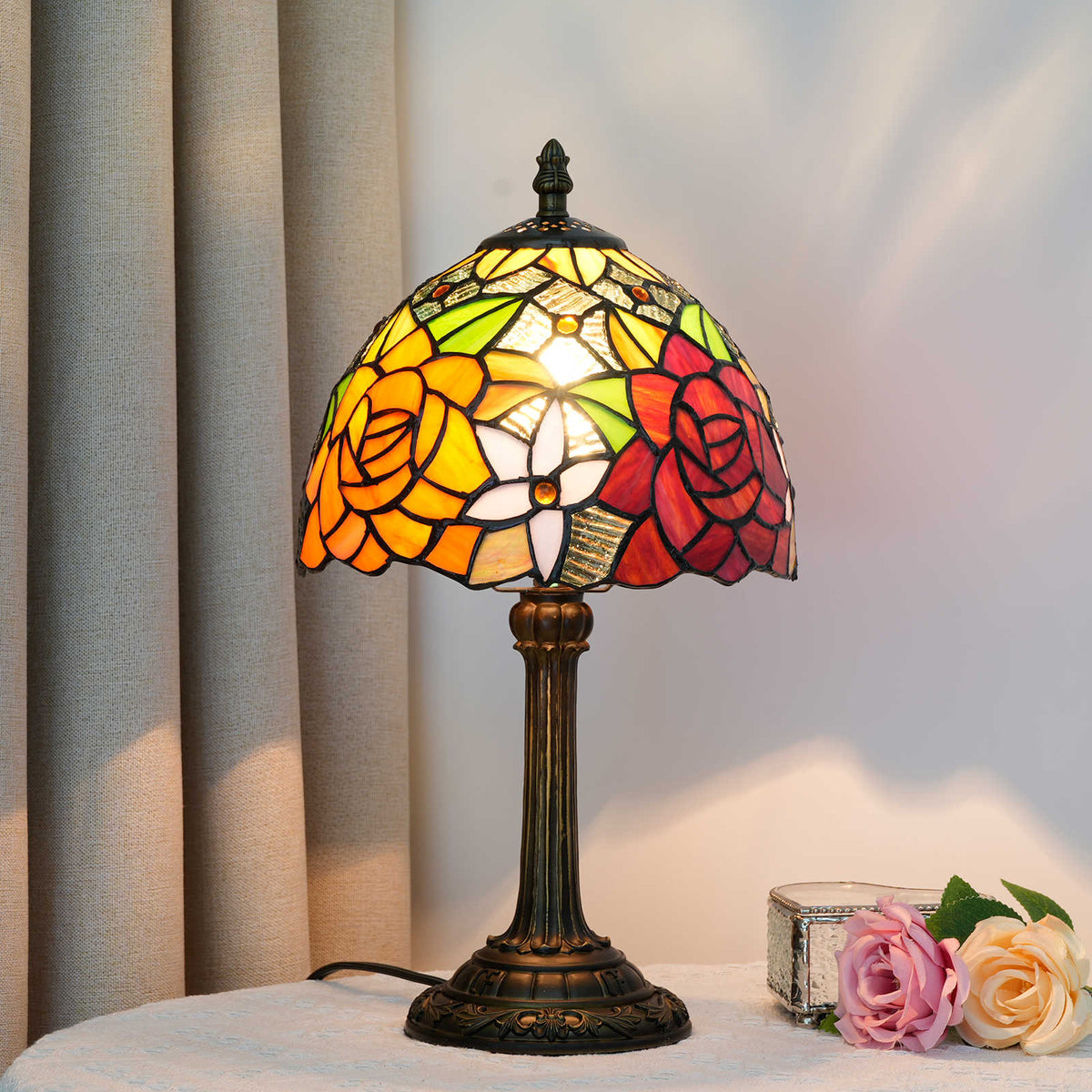 TBL-001-008_orange-red-rose-flower-lamp_05.jpg