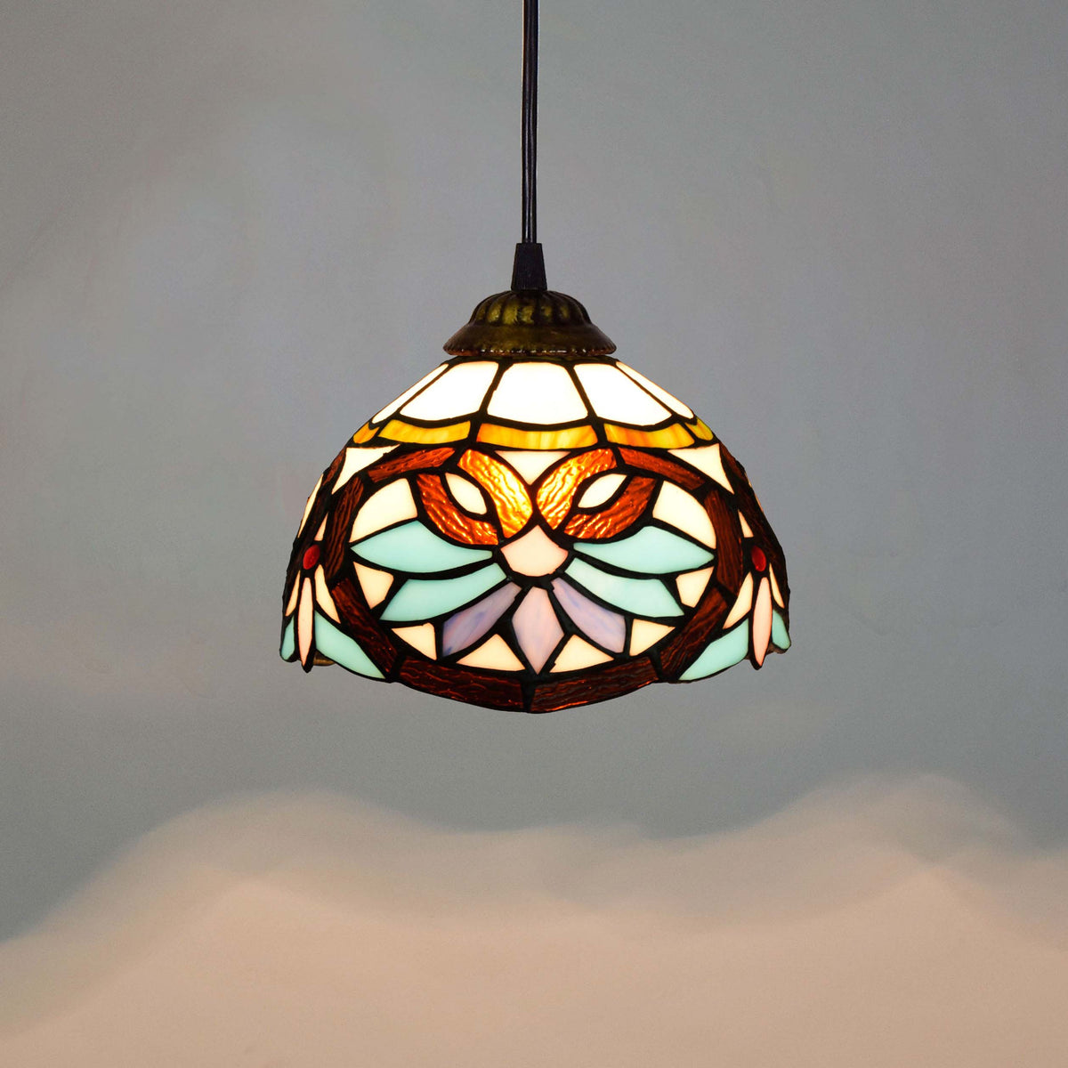 PEN-004-011_blue-love-chandelier_04.jpg