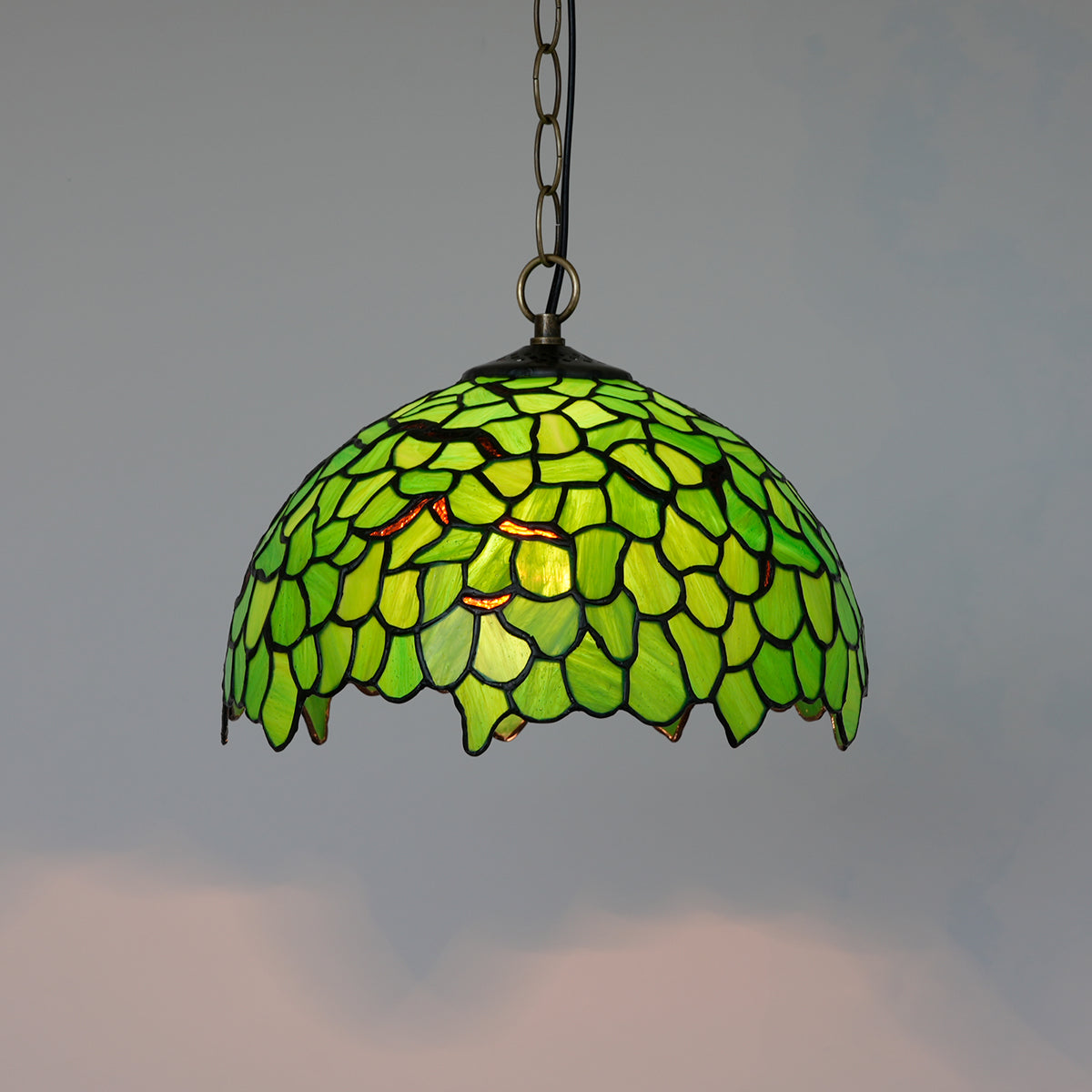 PEN-005-027_green-leaves-chandelier_05.jpg