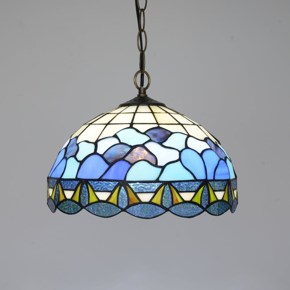 PEN-005-051_blue-white-spray-chandelier_05.jpg