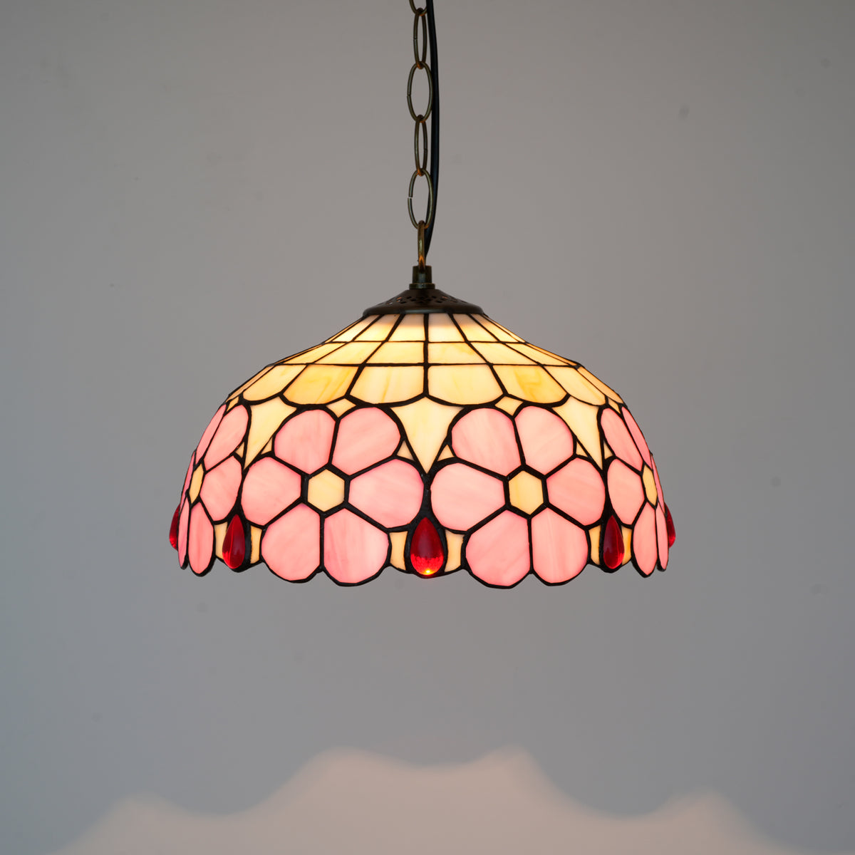 PEN-005-061_pink-flowers-chandelier_07.jpg