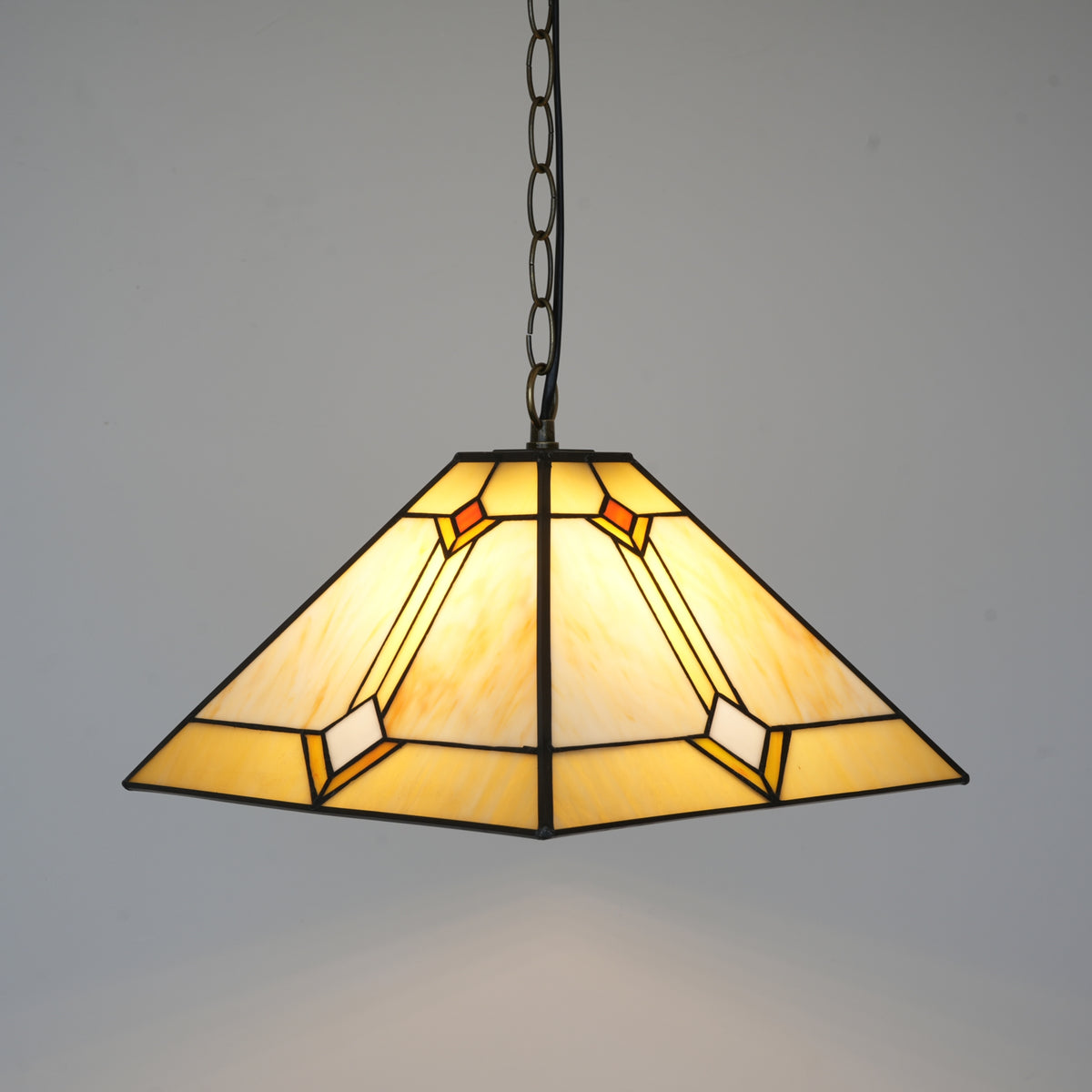 PEN-006-040_warm-yellow-square-chandelier_06.jpg