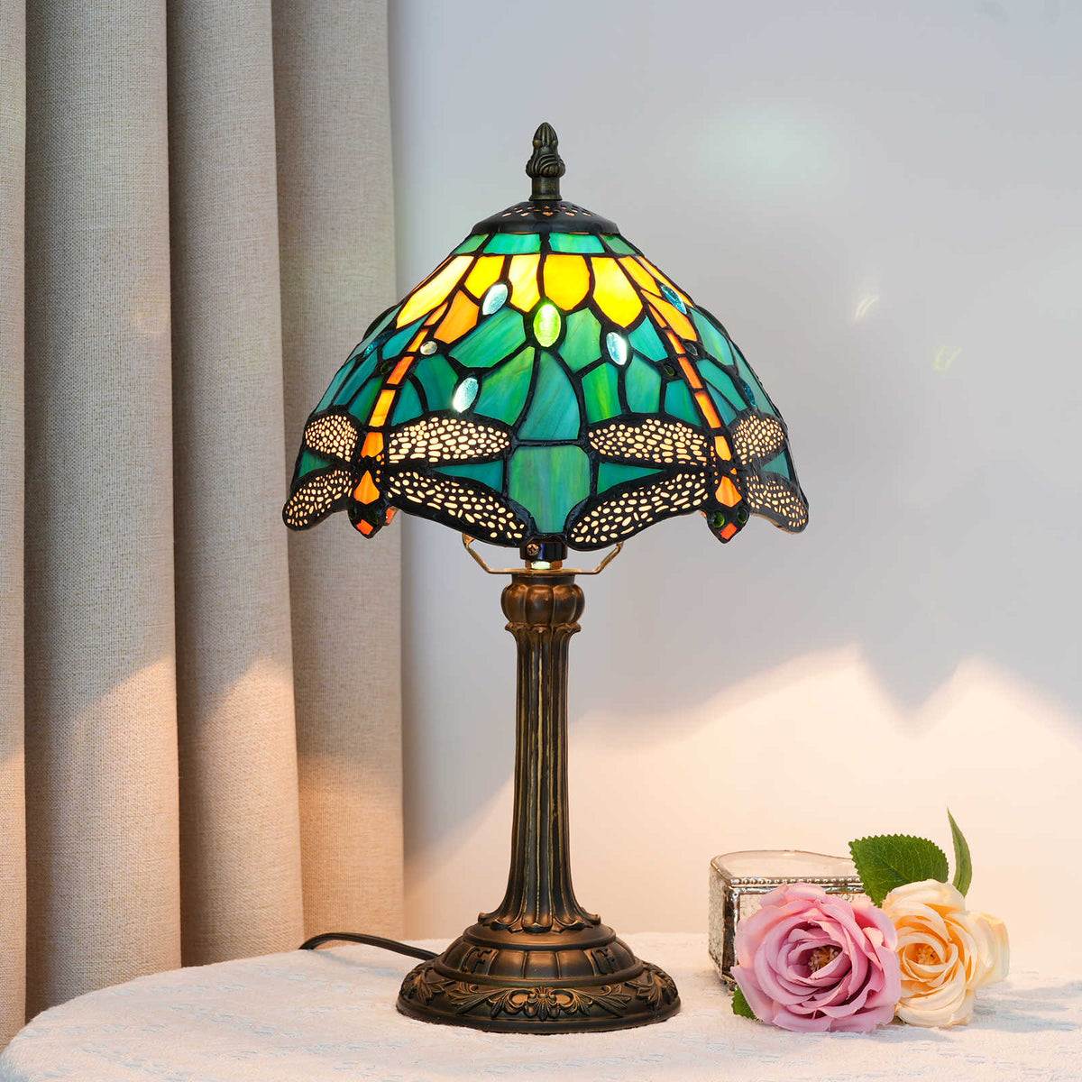 TBL-001-001_blue-green-dragonfly-lamp_10.jpg