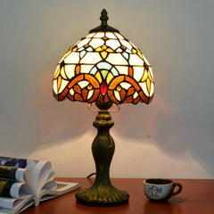 TBL-001-017_yellow-baroque-lamp-curved-pole_06.jpg