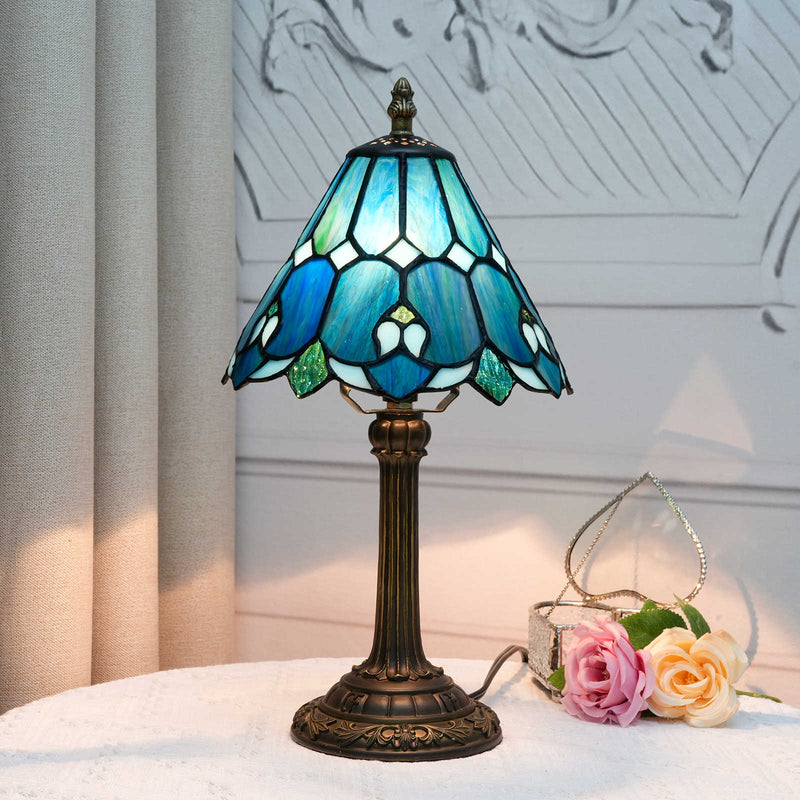 TBL-001-022_blue-umbrella-lamp_04.jpg