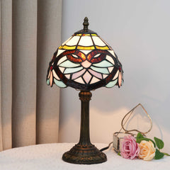 TBL-001-038_white-blue-baroque-lamp_02.jpg