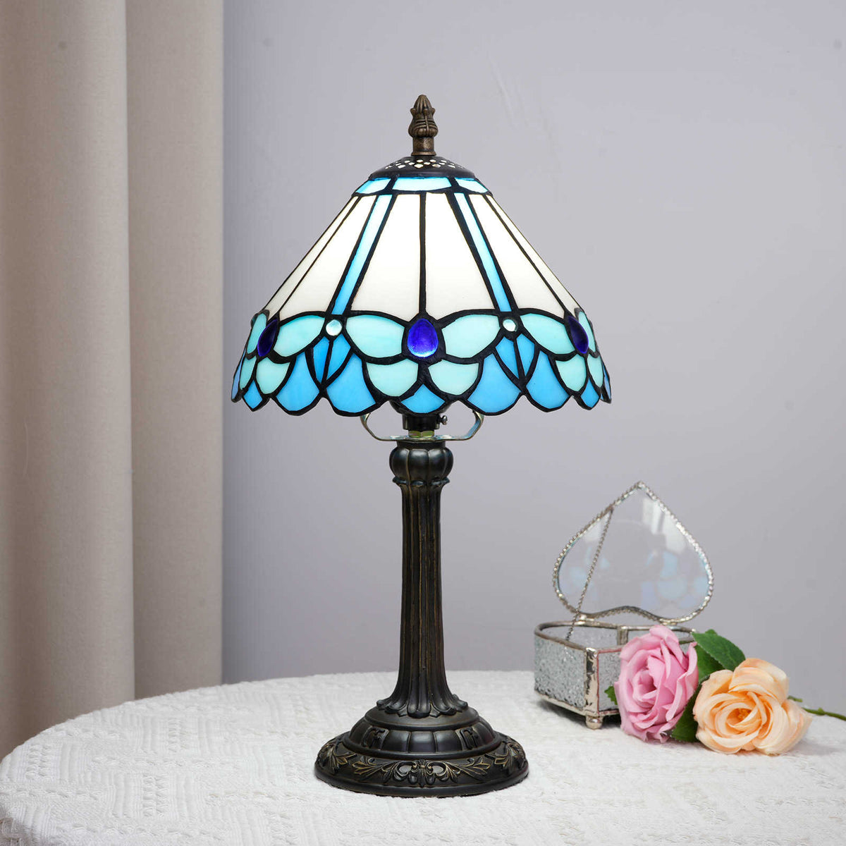 TBL-001-040_blue-butterfly-lamp_06.jpg
