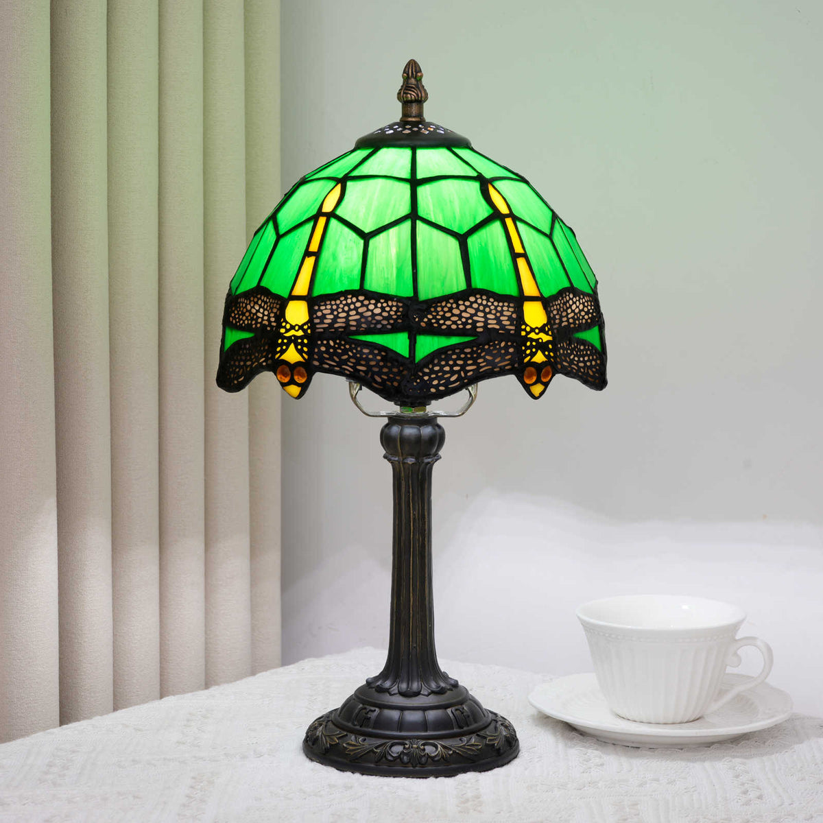 TBL-001-056_green-yellow-dragonfly-lamp_06.jpg