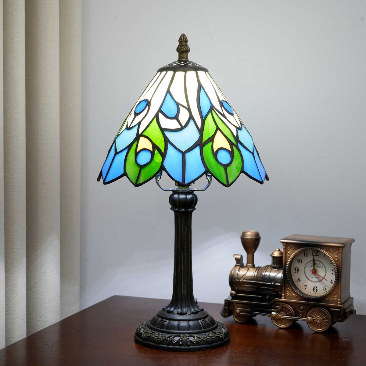 TBL-001-058_blue-peacock-lamp_08.jpg