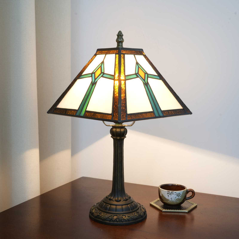 TBL-001-064_blue-sword-square-lamp_06.jpg
