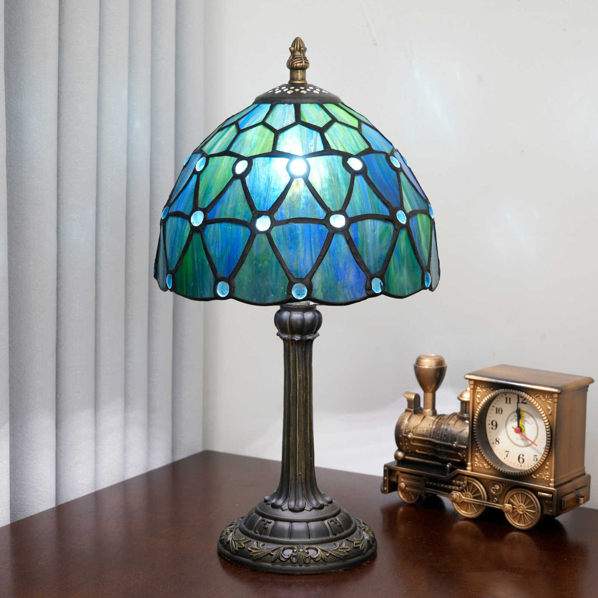 TBL-001-071_blue-beads-lamp_09.jpg