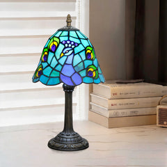 TBL-001-084_peacock-lamp_01.jpg