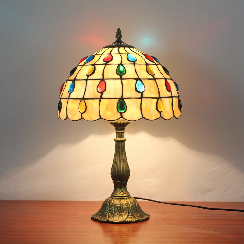 TBL-002-003_colored-beads-lamp_03.jpg