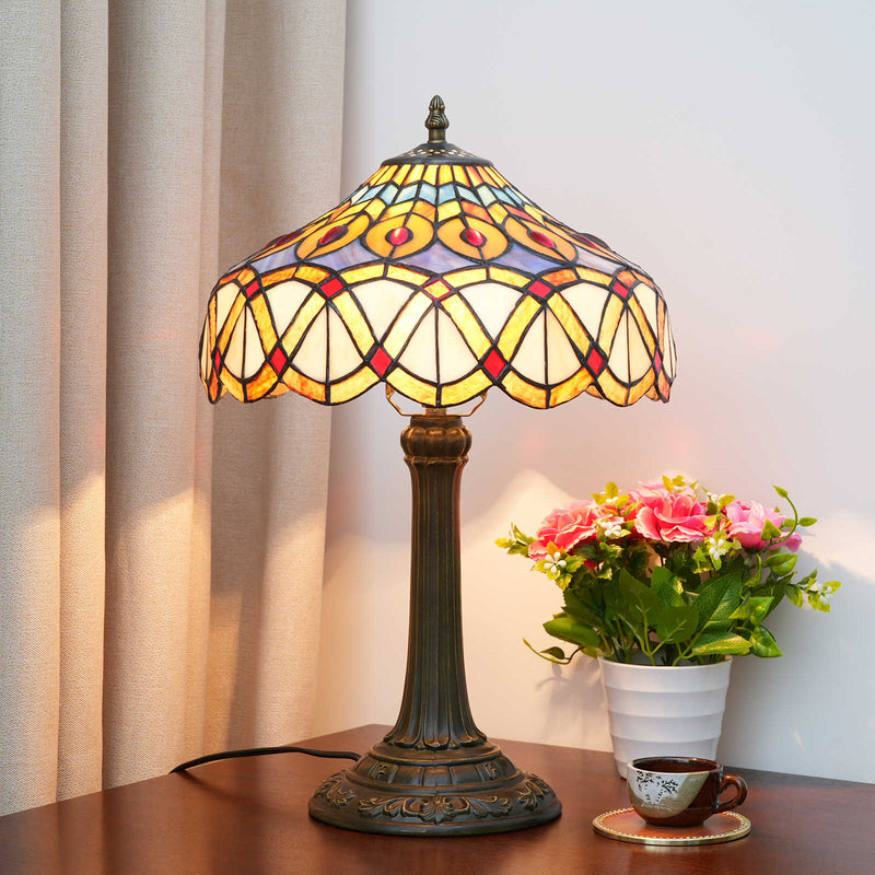 TBL-002-040_peacock-tail-lamp_06.jpg