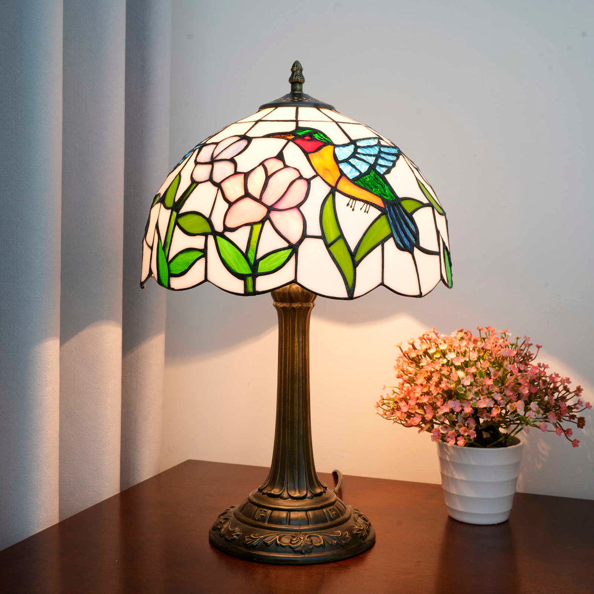 TBL-002-057_hummingbird-lamp-blue_06.jpg