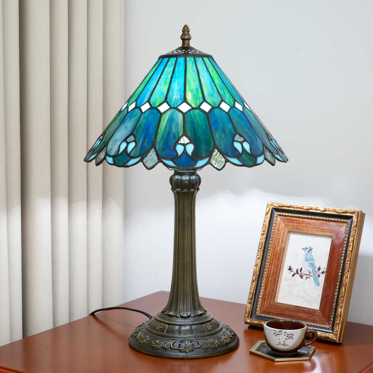 TBL-002-070_blue-umbrella-lamp_06.jpg
