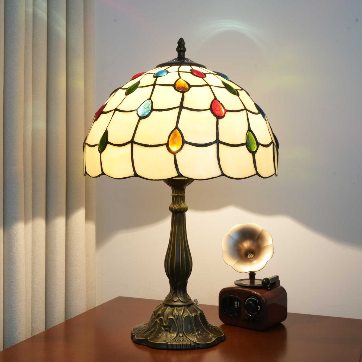 TBL-002-087_multi-colored-beads-lamp_01.jpg