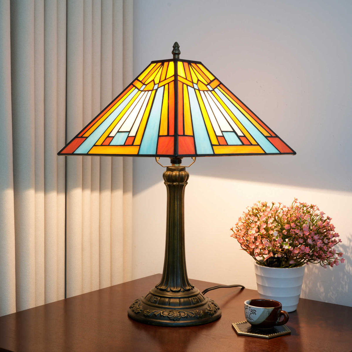 TBL-002-110_mission-geometric-lamp_09.jpg