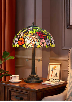 TBL-003-026_grape-flower-desk-lamp-green_08.jpg