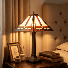 TBL-003-062_83g-square-desk-lamp_01.png