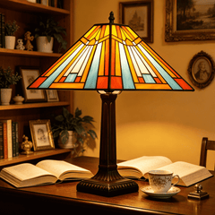 TBL-003-067_color-square-desk-lamp_01.png